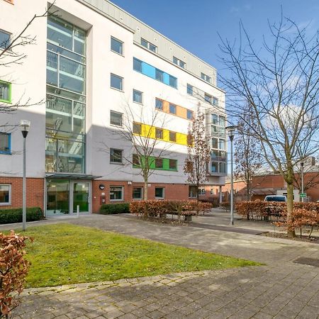 Bright & Central Room In Luton, Sleeps 2 Luton  Ngoại thất bức ảnh
