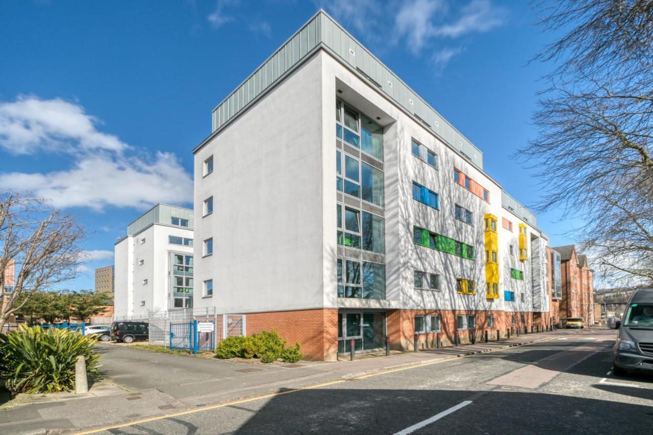 Bright & Central Room In Luton, Sleeps 2 Luton  Ngoại thất bức ảnh